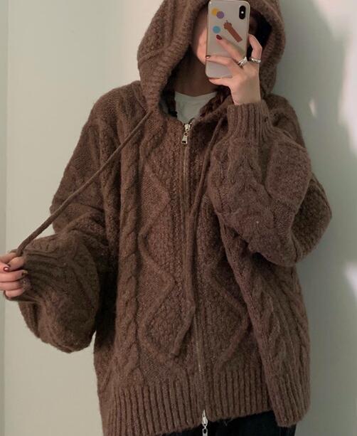 LB | Nowoczesny i modny sweter zimowy