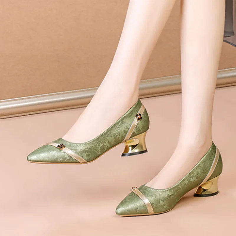 Smukłe i wspierające ortopedyczne Buty
