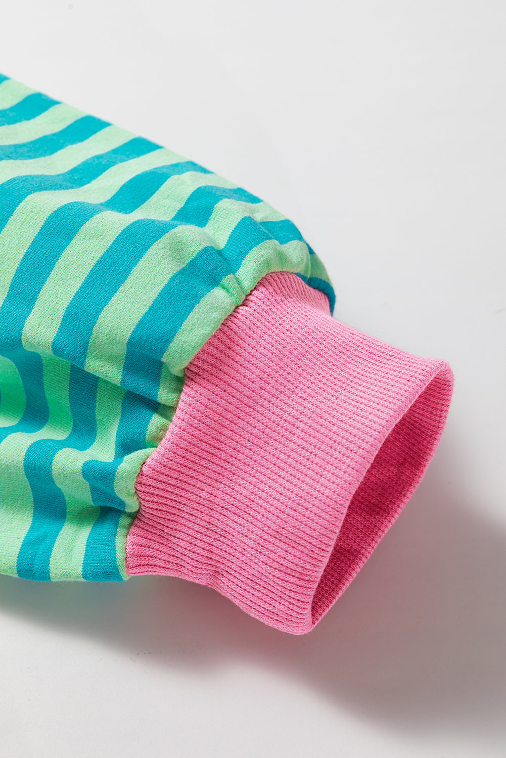 AS | Swobodny i stylowy sweter zimowy
