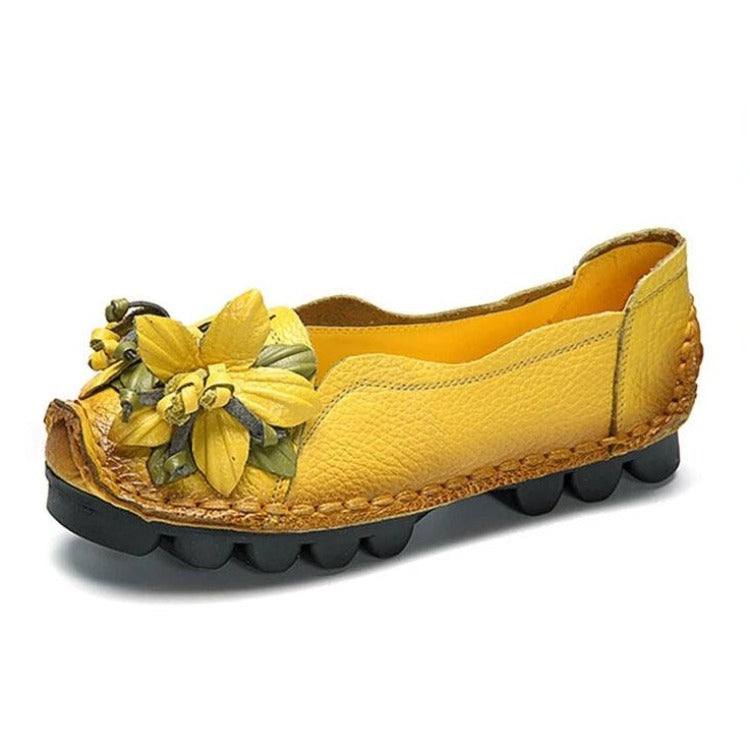 LB | Efektowne buty na co dzień z kwiatowymi detalami