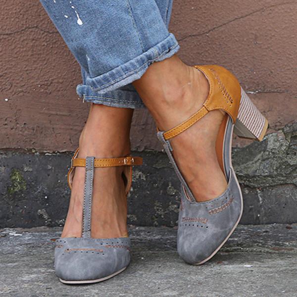 LB | Vintage T-strap heels