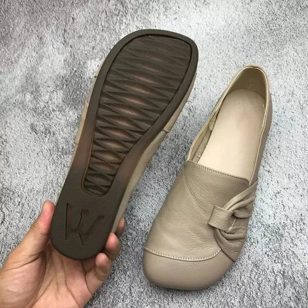LB | Miękkie skórzane loafersy z detalem węzła