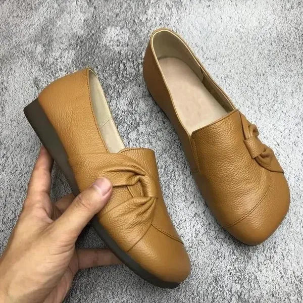 LB | Miękkie skórzane loafersy z detalem węzła