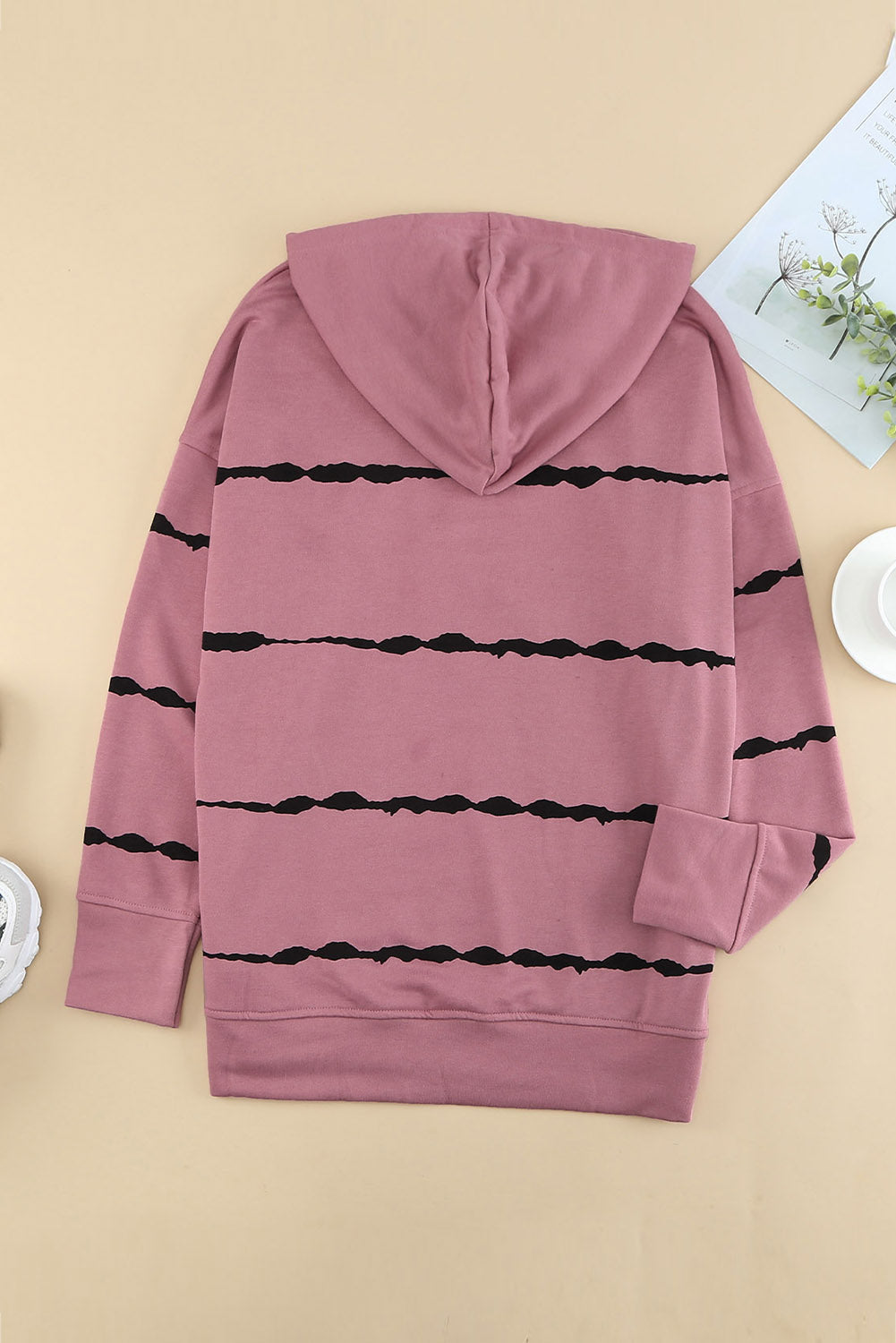 LB | Swobodna i modna bluza z kapturem