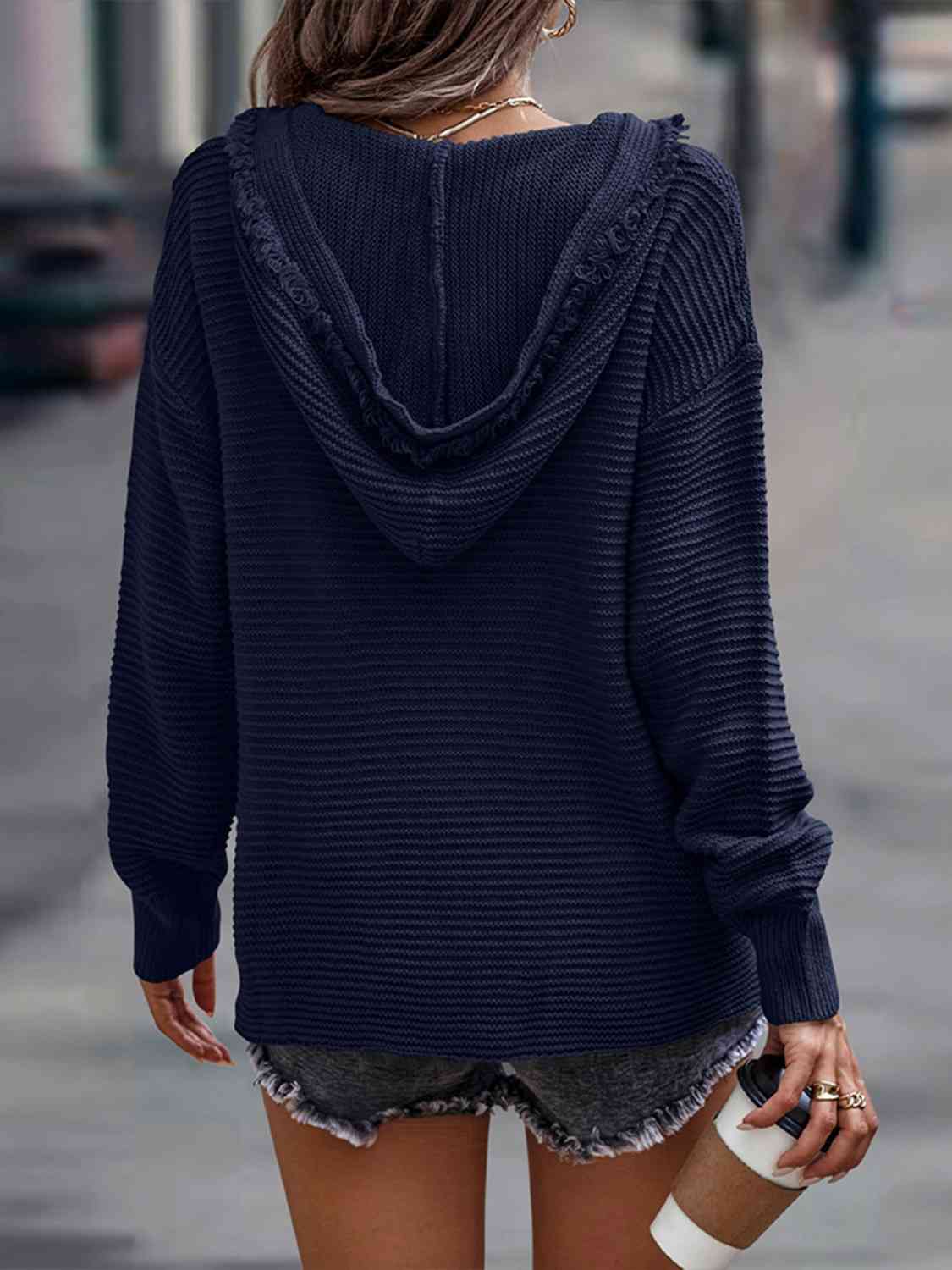 LB | Modny i minimalistyczny sweter zimowy