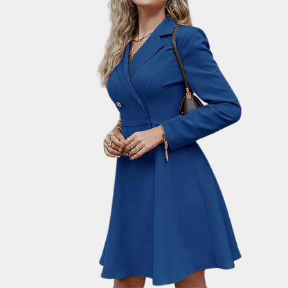 LB | Modna i minimalistyczna sukienka zimowa