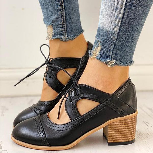 LB | Retro sznurowane buty z wycięciem