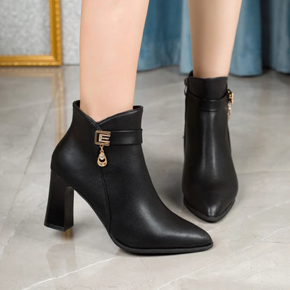 Smukłe i wspierające ortopedyczne Buty